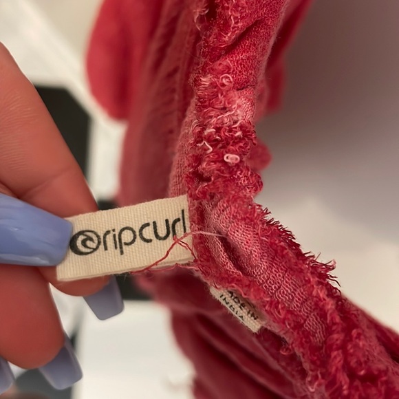 Pink Ripcurl Romper. - Picture 2 of 3